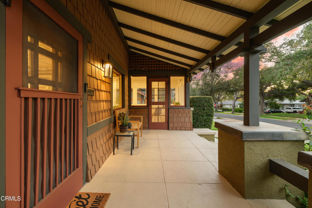 1046 N Michigan Avenue