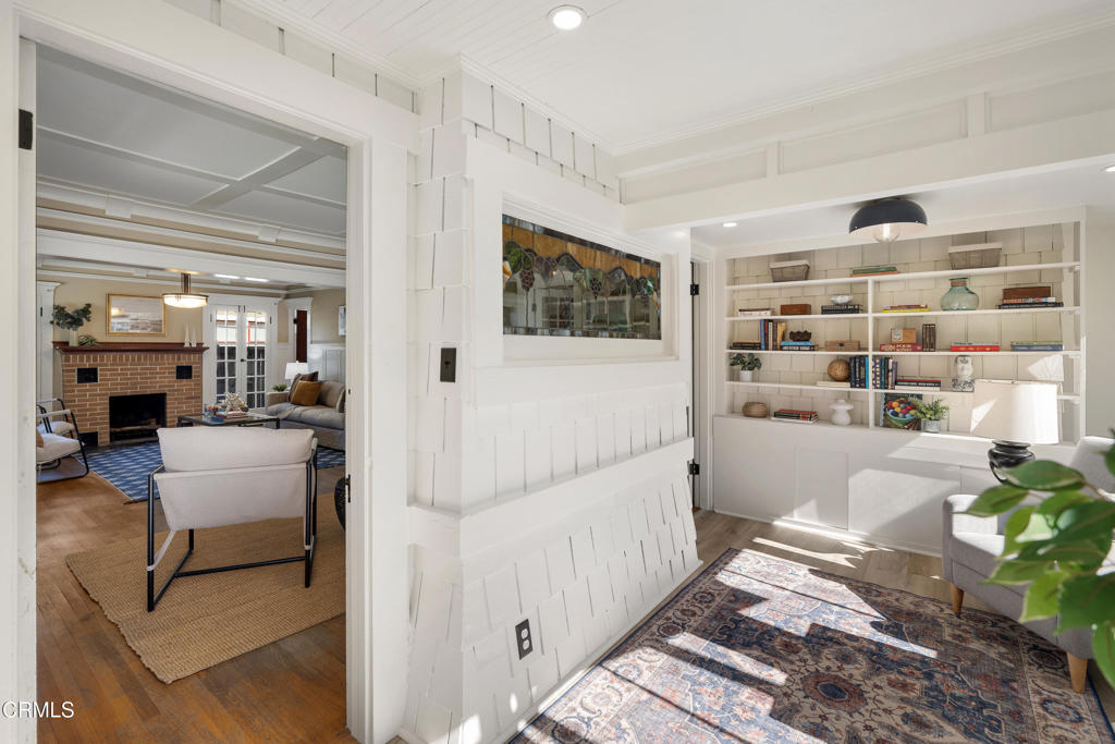 1046 N Michigan Avenue