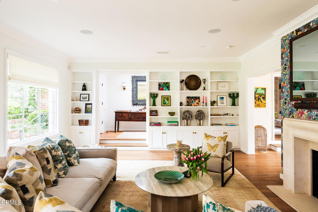 154 S Arroyo Boulevard