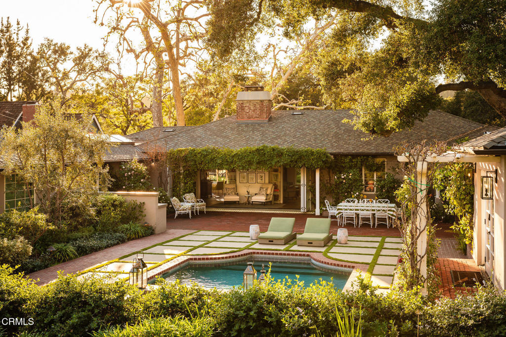 154 S Arroyo Boulevard