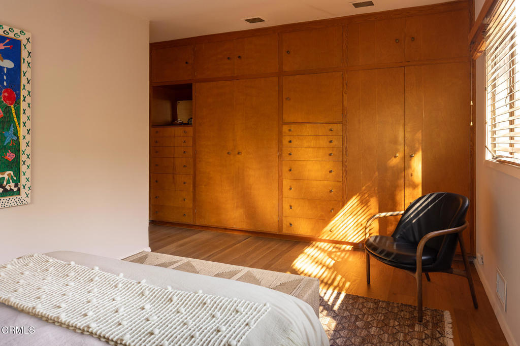 680 Linda Vista Avenue