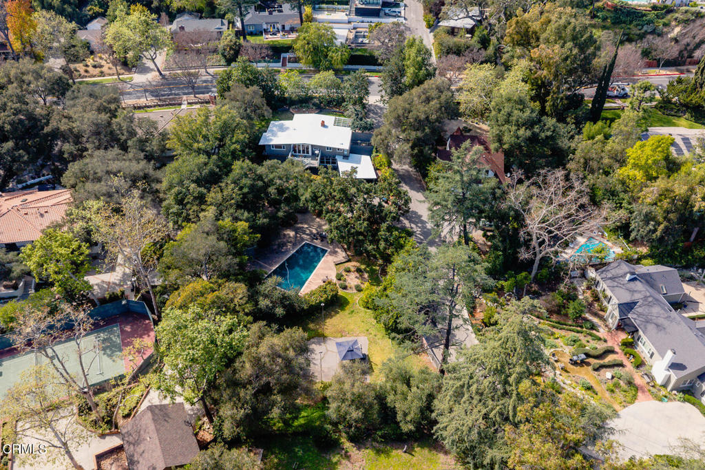 680 Linda Vista Avenue