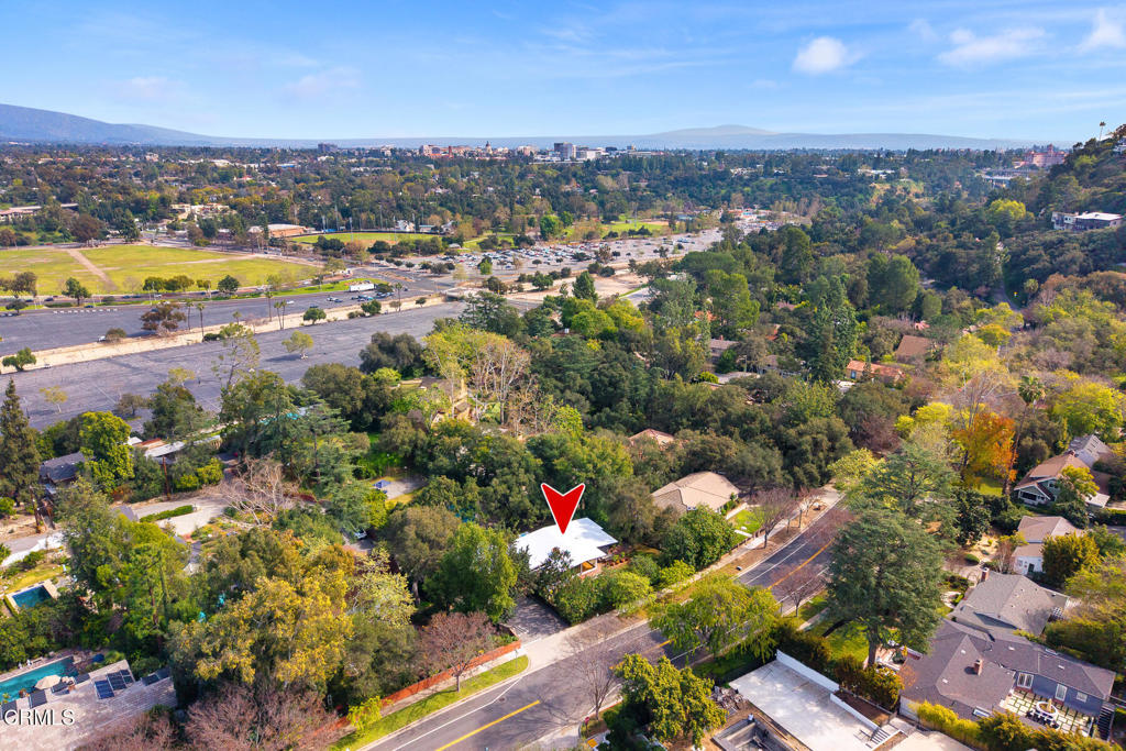 680 Linda Vista Avenue