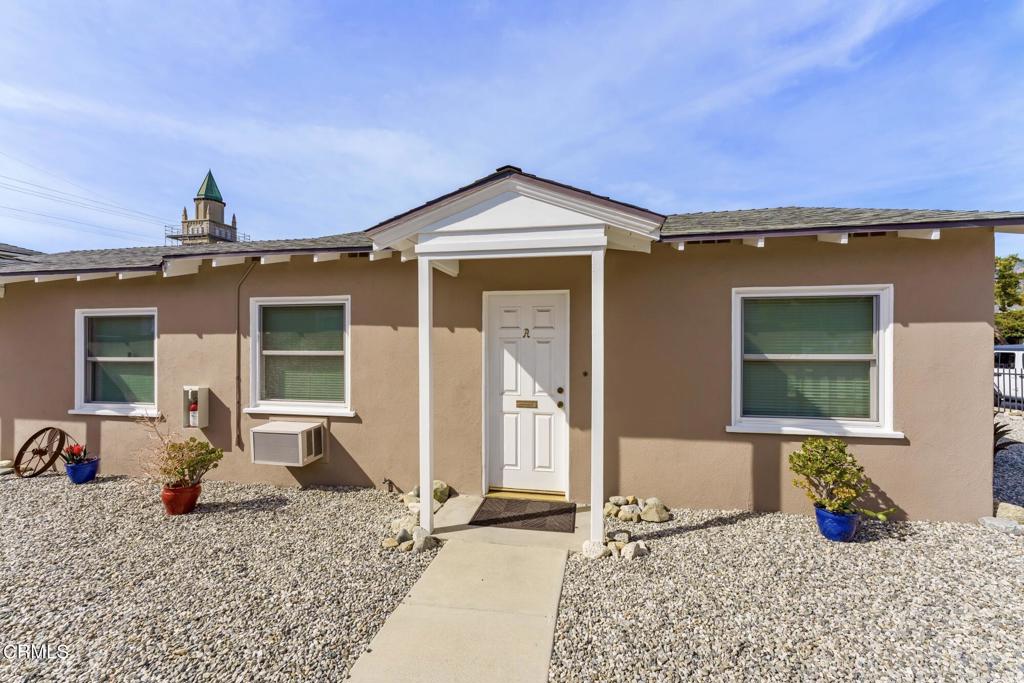 424 E Foothill Boulevard