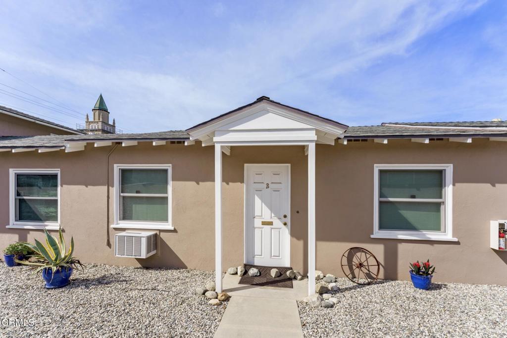 424 E Foothill Boulevard