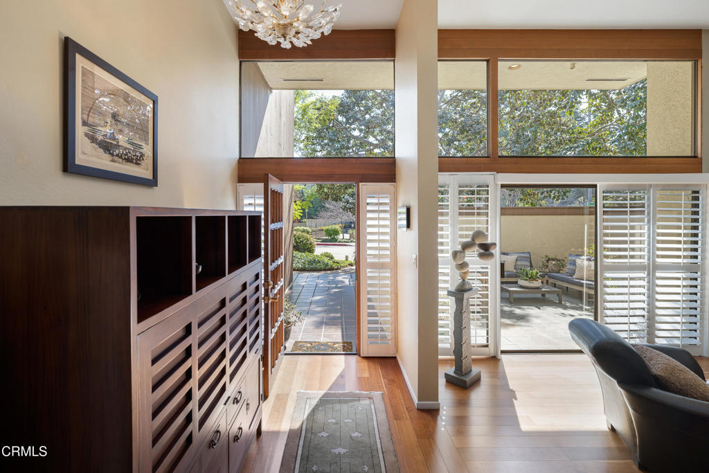 1 S Orange Grove Boulevard 1