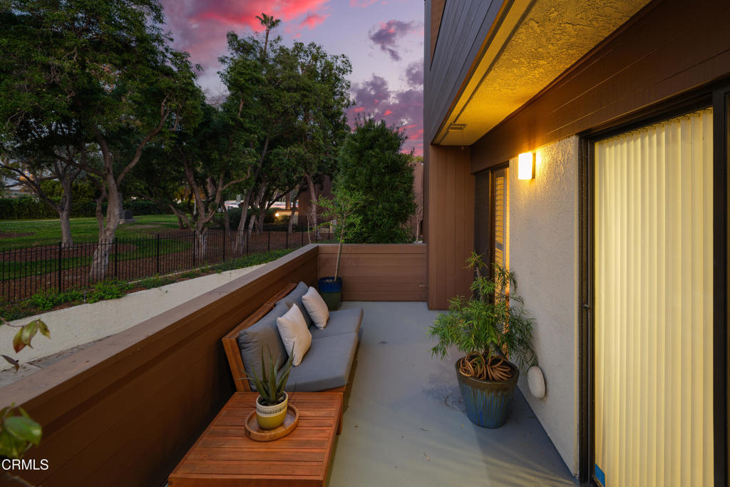 1 S Orange Grove Boulevard 1