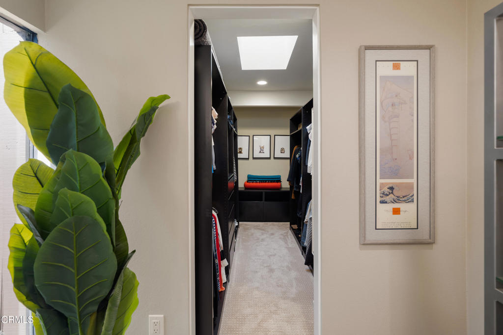 1 S Orange Grove Boulevard 1