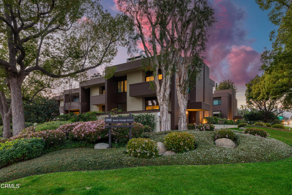 1 S Orange Grove Boulevard 1