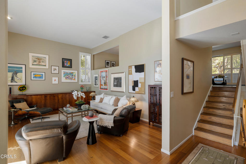 1 S Orange Grove Boulevard 1