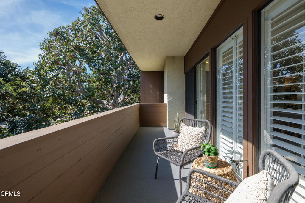 1 S Orange Grove Boulevard 1