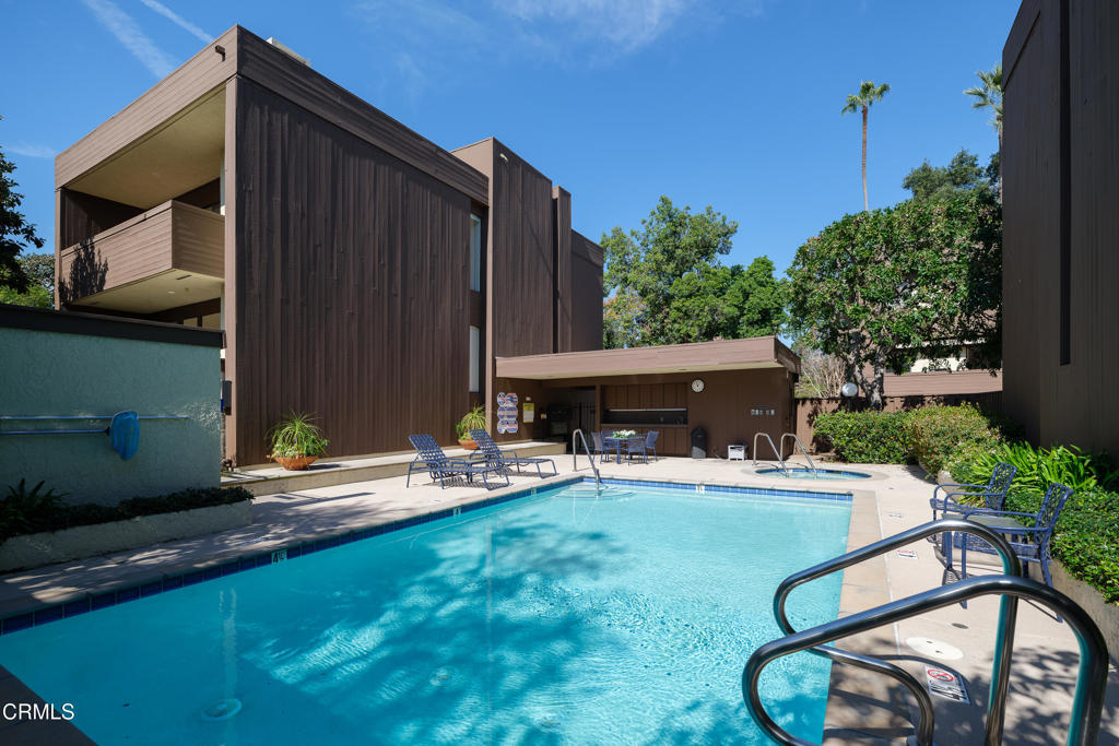 1 S Orange Grove Boulevard 1