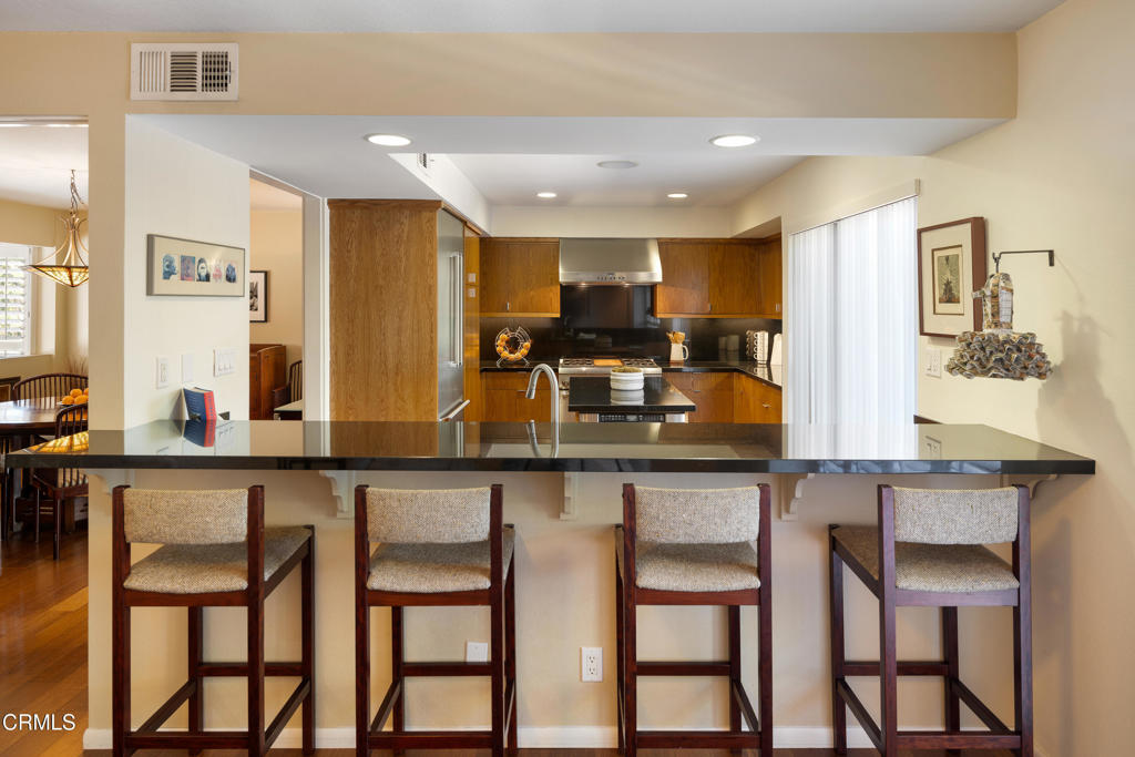 1 S Orange Grove Boulevard 1