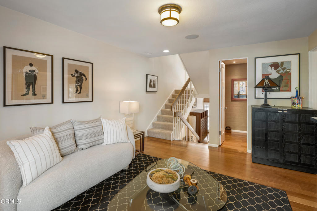 1 S Orange Grove Boulevard 1