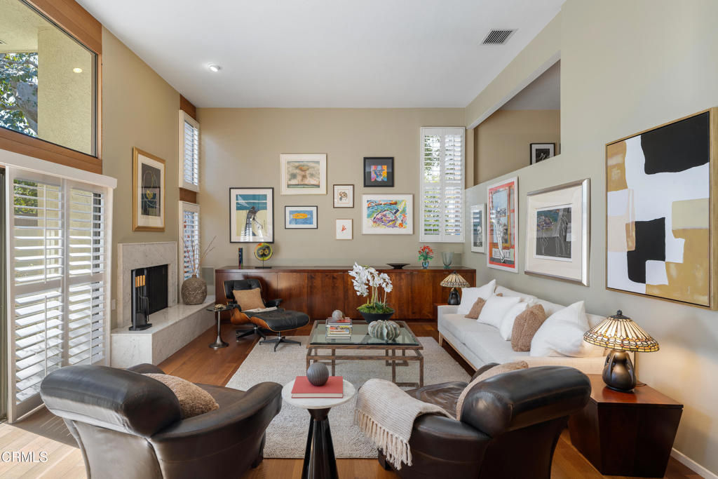 1 S Orange Grove Boulevard 1