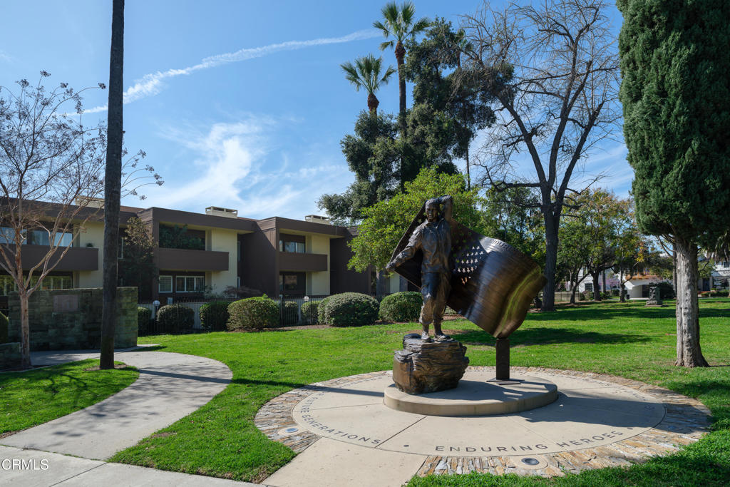 1 S Orange Grove Boulevard 1