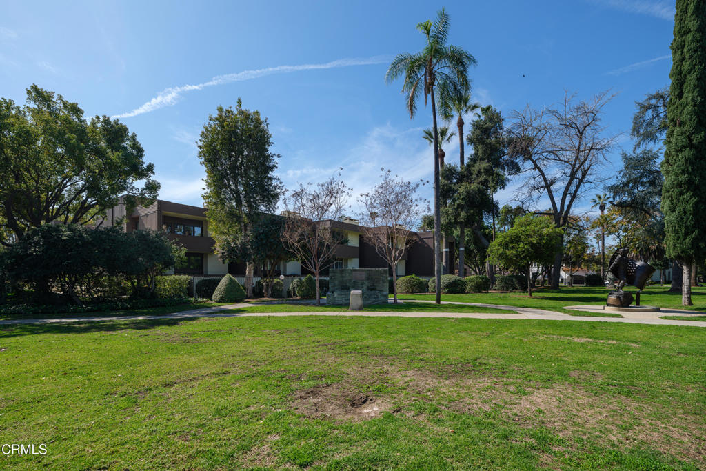 1 S Orange Grove Boulevard 1