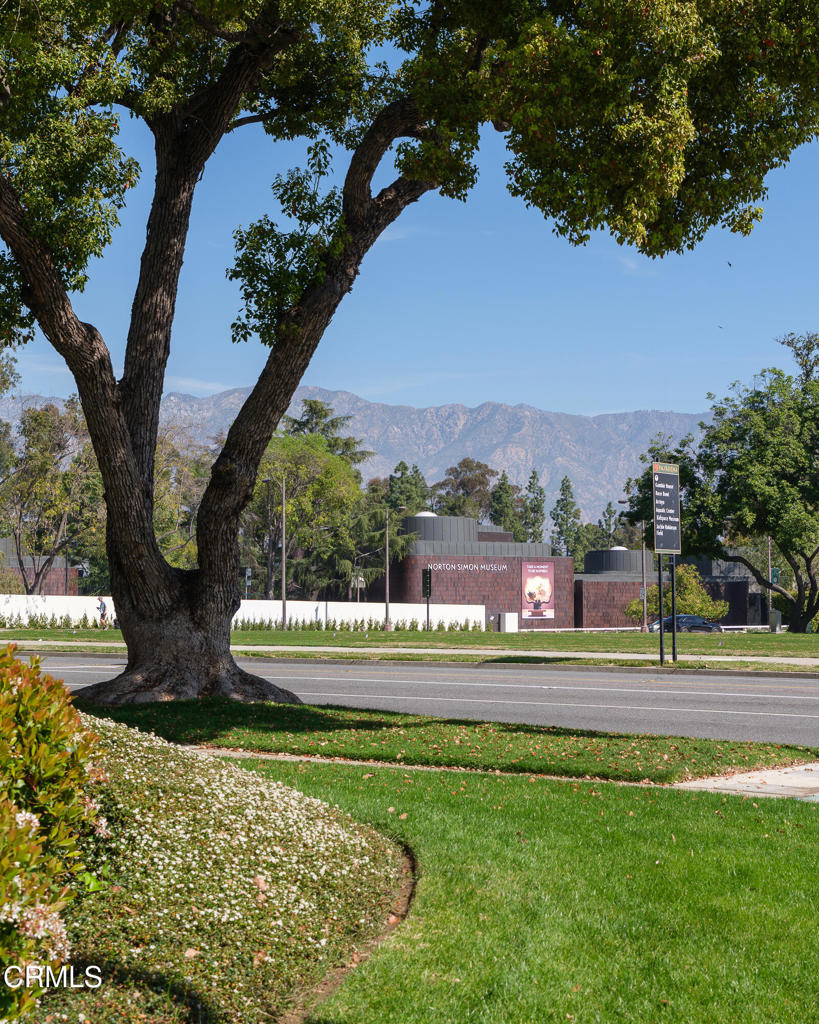 1 S Orange Grove Boulevard 1