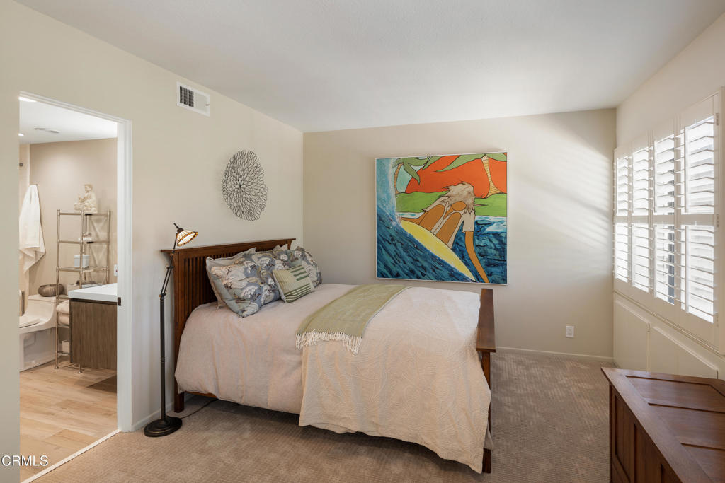 1 S Orange Grove Boulevard 1