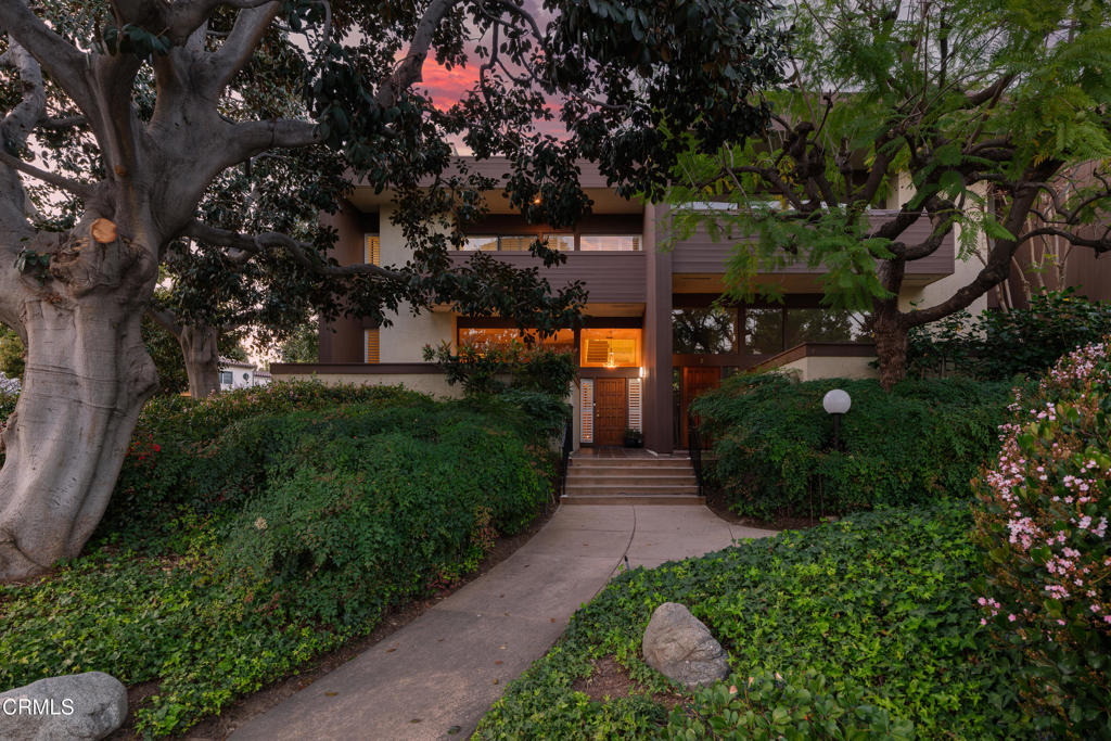 1 S Orange Grove Boulevard 1