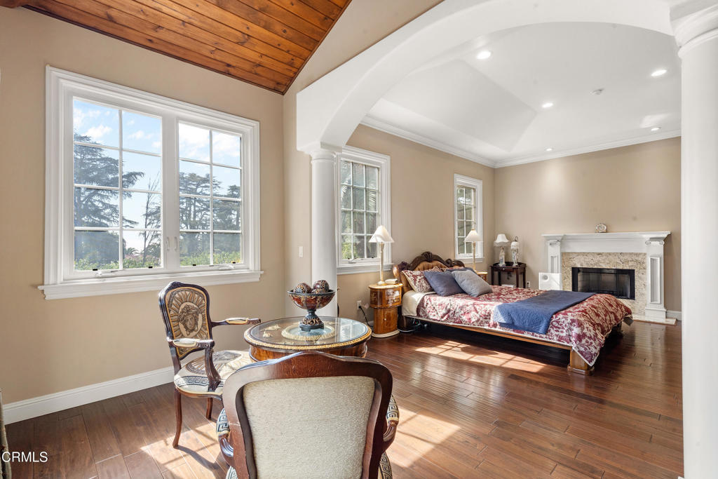 1737 Fairmount Avenue