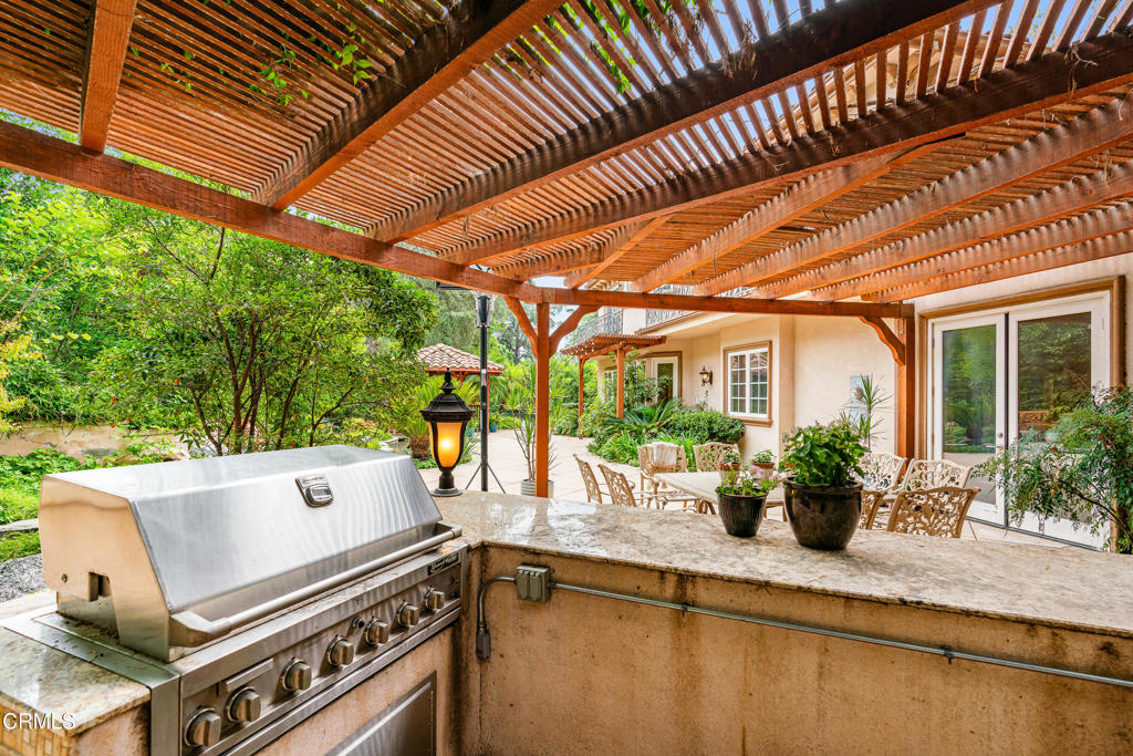 1737 Fairmount Avenue