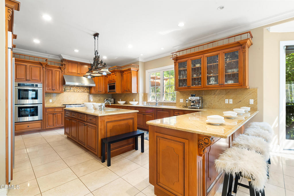 1737 Fairmount Avenue