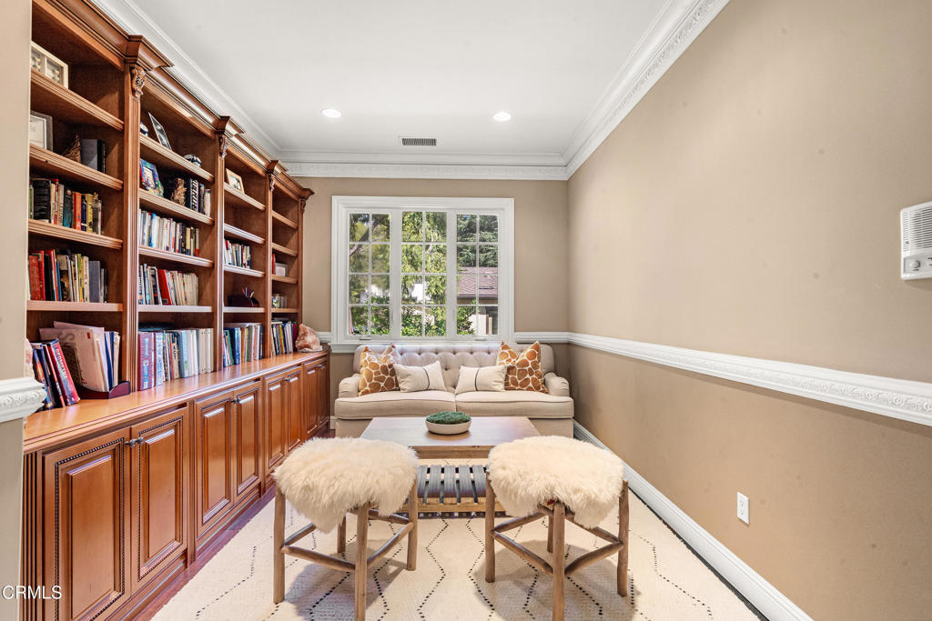 1737 Fairmount Avenue