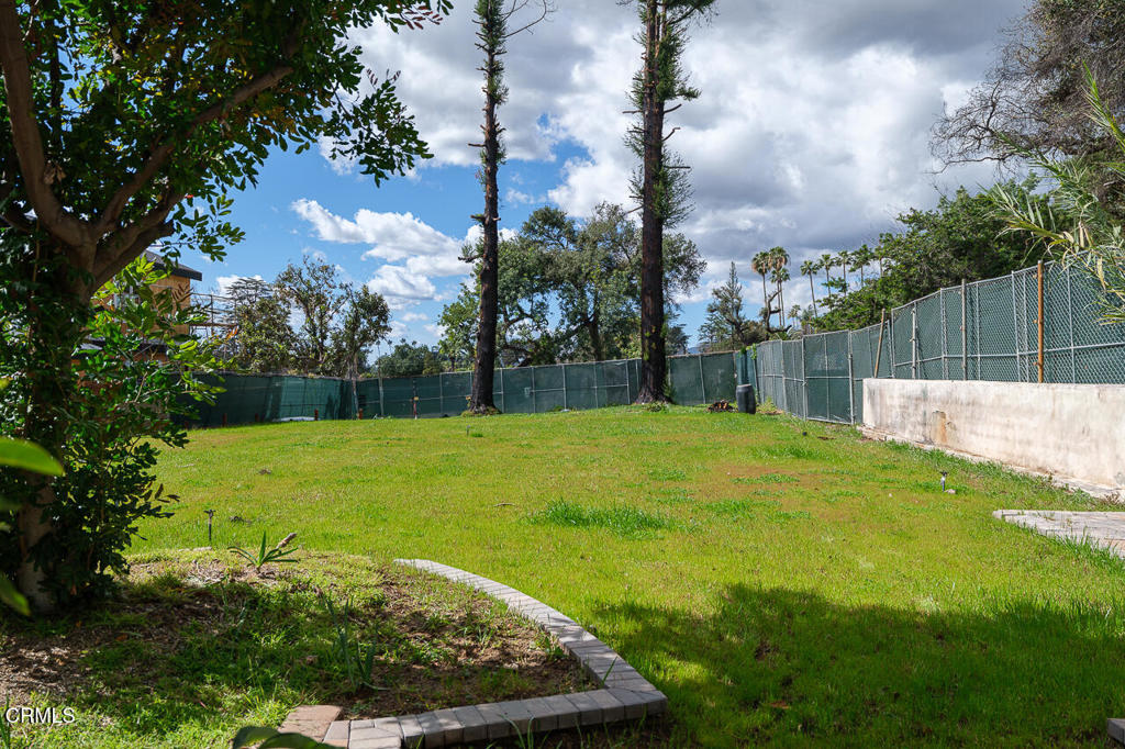 2546 Highland Avenue