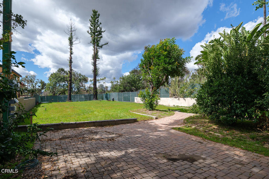 2546 Highland Avenue