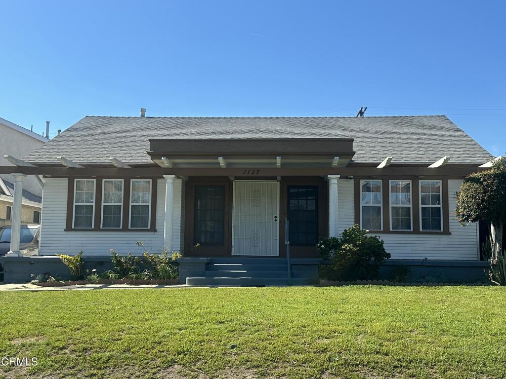 1139 N Heliotrope Drive