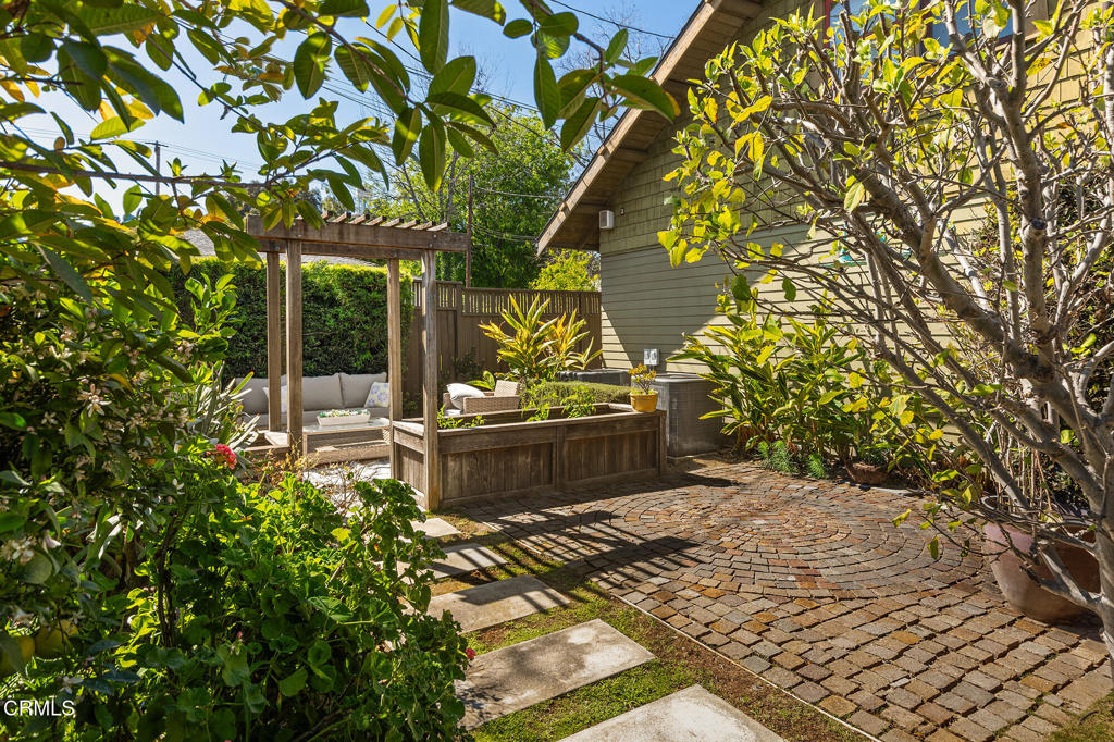 1030 Adelaine Avenue