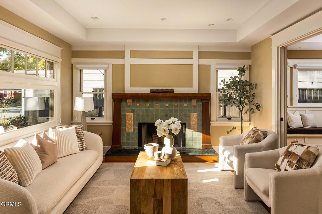 1030 Adelaine Avenue