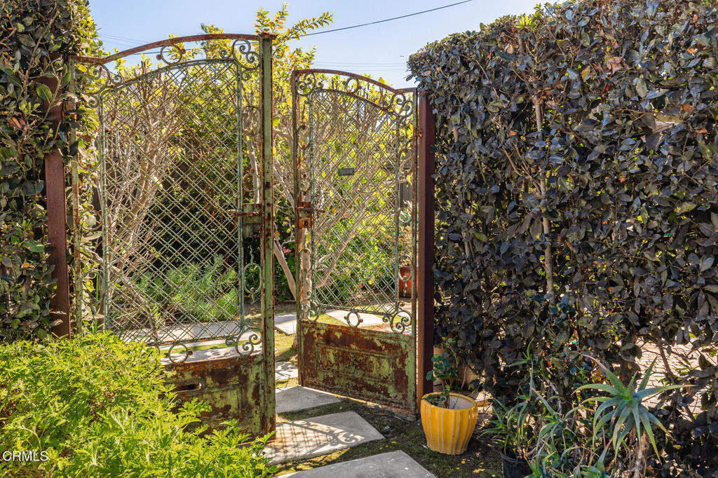 1030 Adelaine Avenue