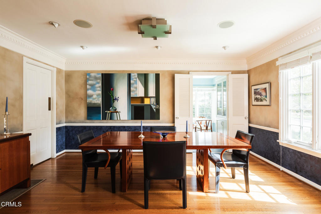 10785 Weyburn Avenue