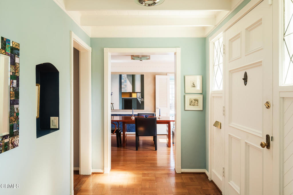 10785 Weyburn Avenue