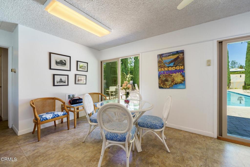 1255 S Orange Grove Boulevard 1