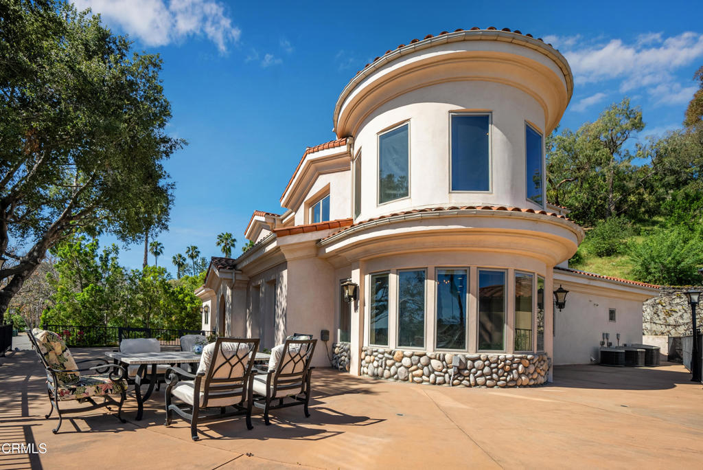 868 Braewood Court