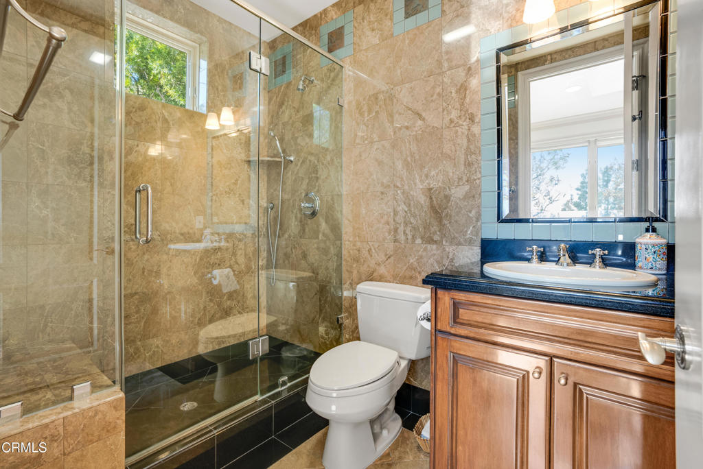 868 Braewood Court