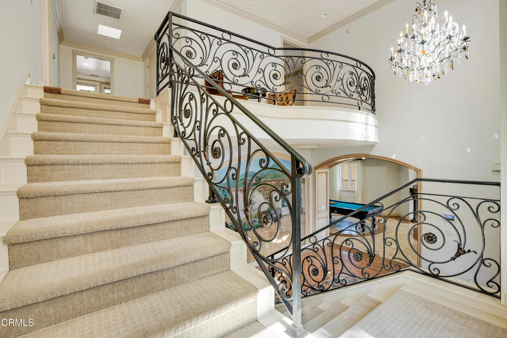 868 Braewood Court