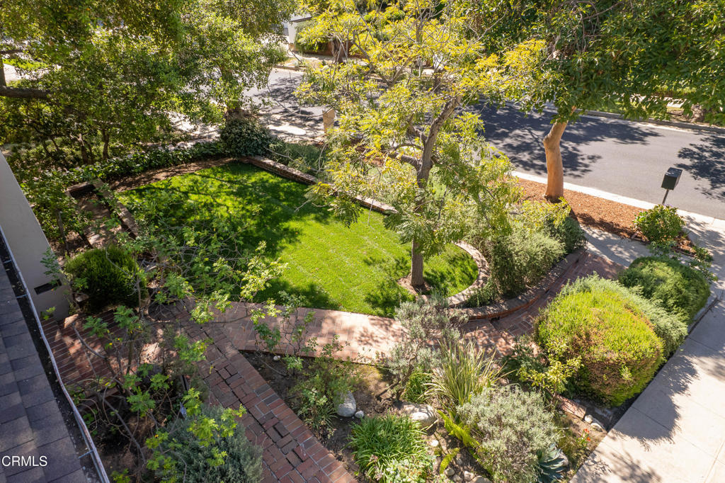 524 Glen Holly Drive