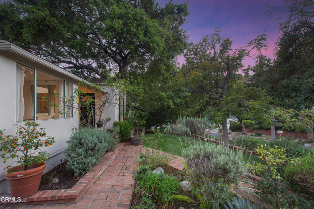 524 Glen Holly Drive