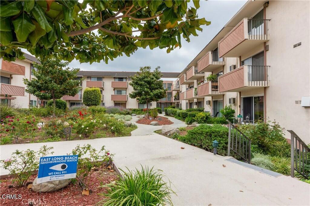 5585 E Pacific Coast Highway 132