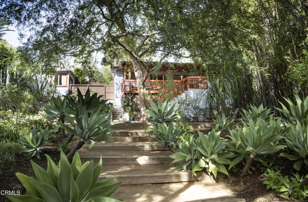 4092 Glenalbyn Drive