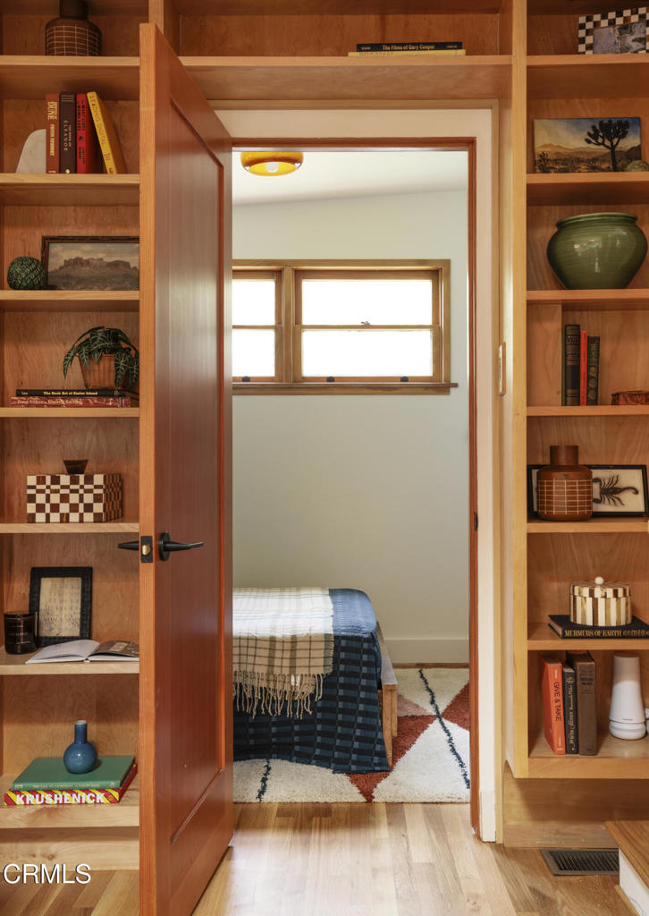 4092 Glenalbyn Drive