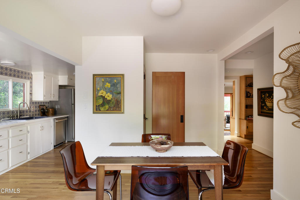 4092 Glenalbyn Drive