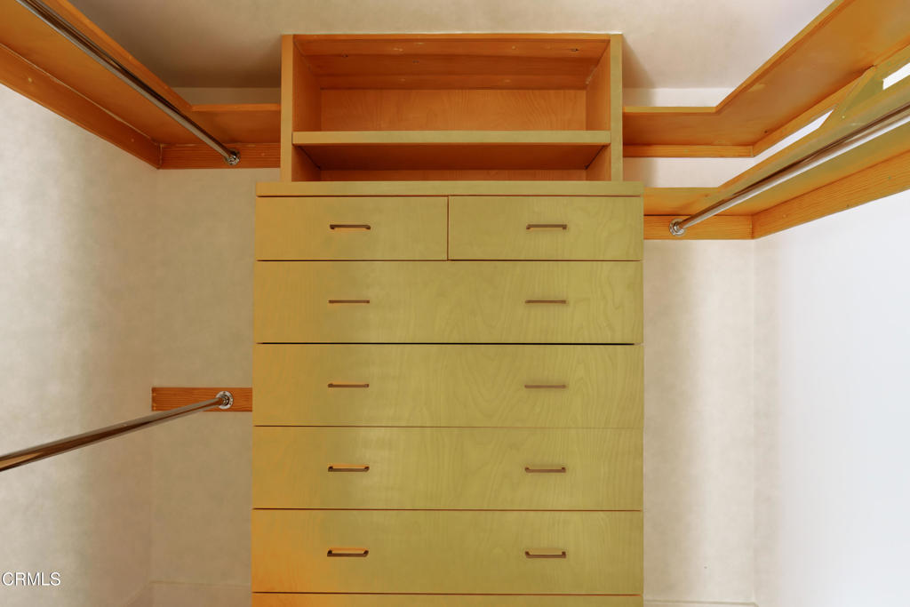 4092 Glenalbyn Drive