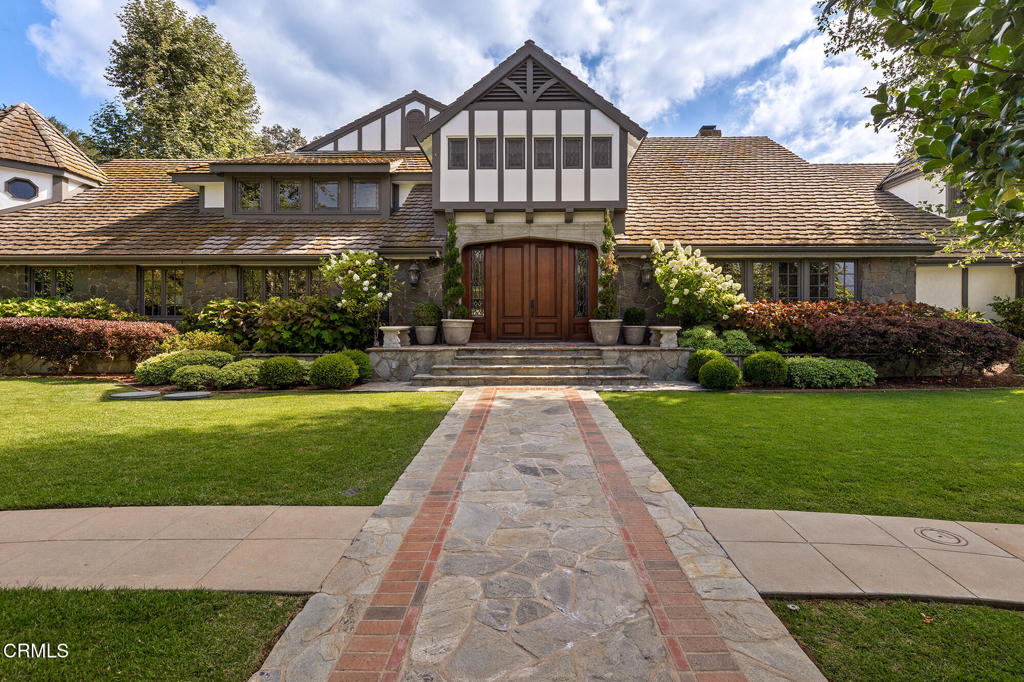 860 Flintridge Avenue