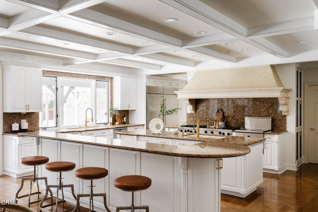 860 Flintridge Avenue