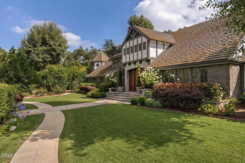 860 Flintridge Avenue